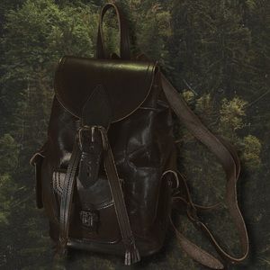 Brown Leather Backpack 🌲